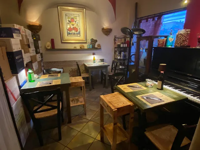 Enoteca Ristorante La Farmacia Dei Sani