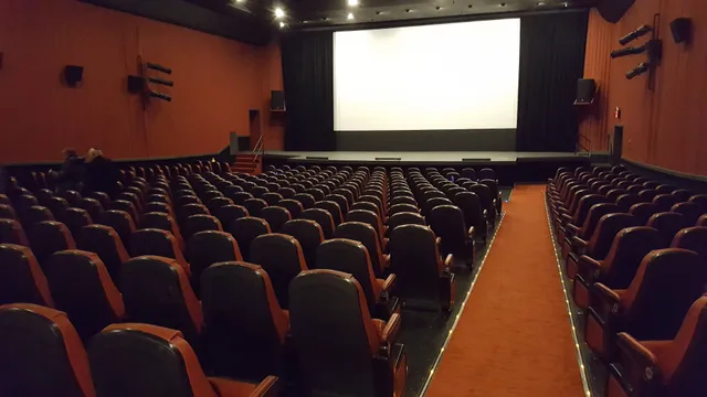 North Shore Towers Cinema