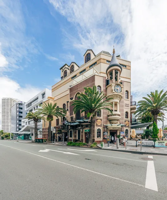 Maze Backpackers Gold Coast