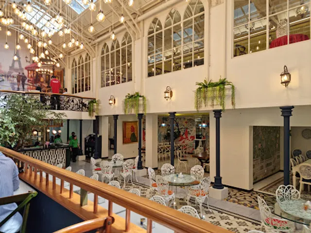 Sarang Oci, Restoran Manado - Tugu Tani