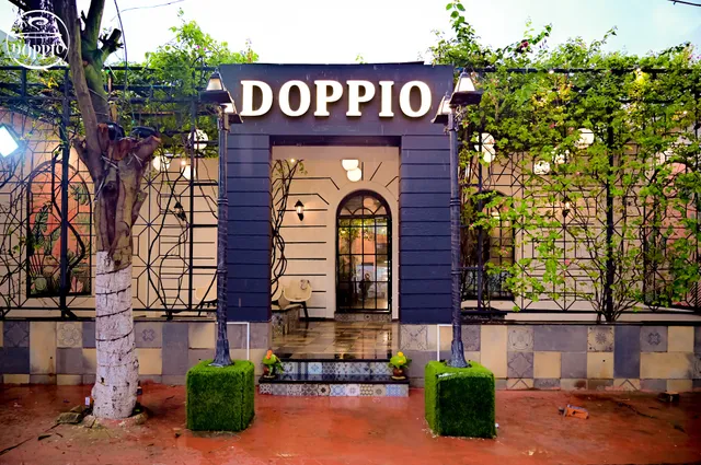 Doppio Cafe & Studio