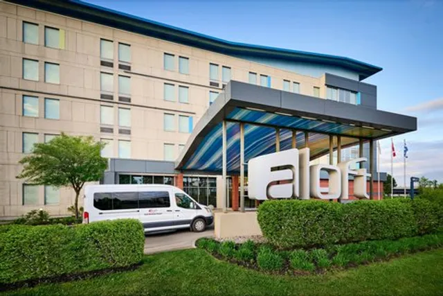 Aloft Montreal Airport