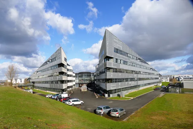 University of Poitiers - SP2MI