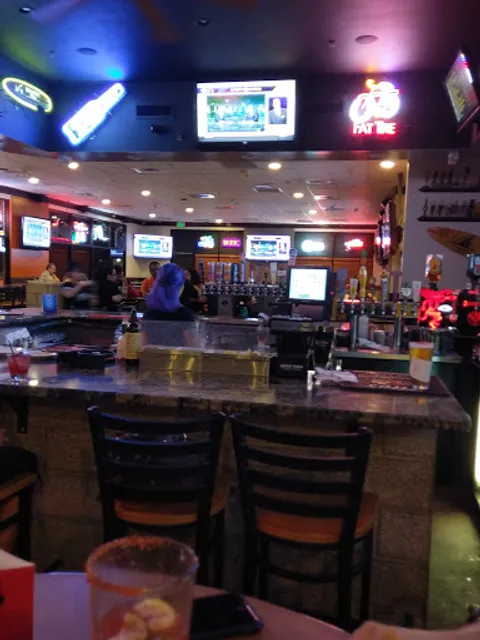 Brewers Restaurant & Sports Bar