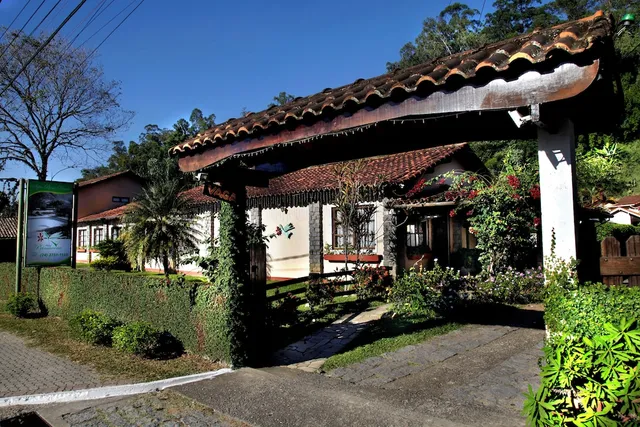 Vila Francesa Hotel | Hospedagem em Penedo - RJ