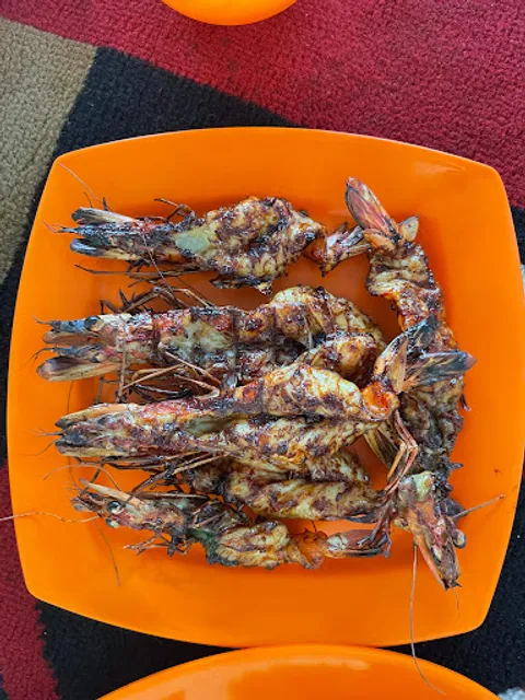 warung seafood khas Sasak (Ikan bakar bu Shifah)