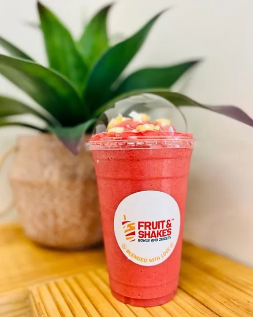 Fruit and Shakes food truck