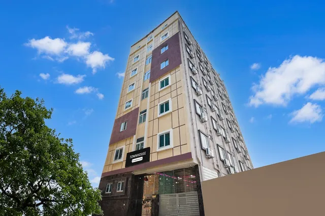 Townhouse Hotel Kokapet Formerly Aarian Tej Nilayam