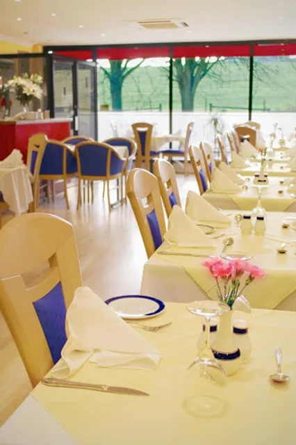 New Khyber Restaurant kingswood