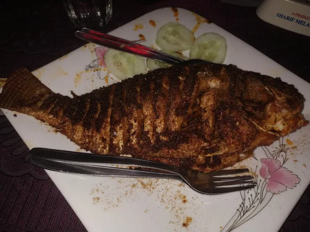 Shalemar Restaurant & Bar