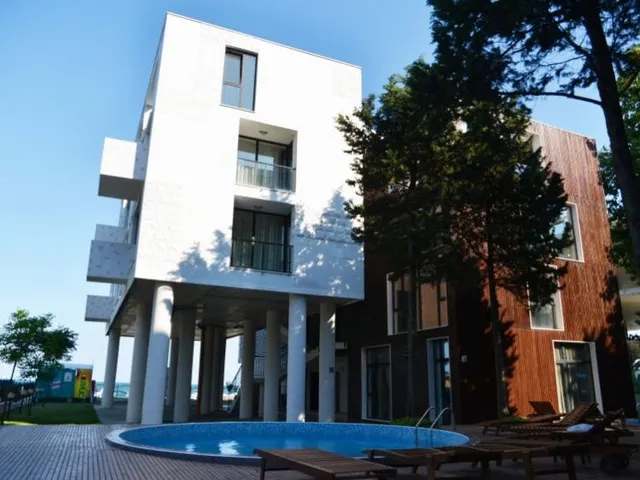 Amara Boutique & Design