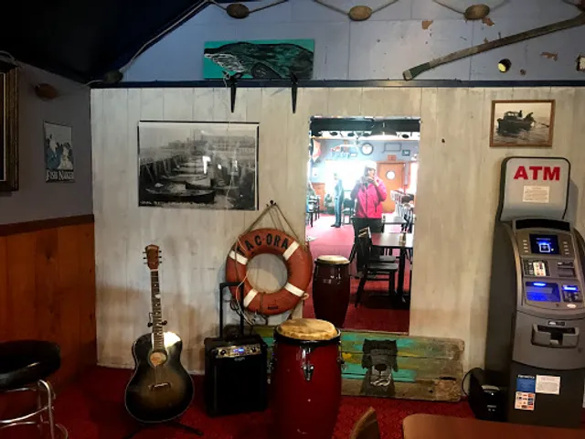 The Old Fishtrap Seafood and Spirits