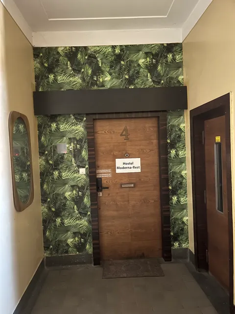 Hostel Moderna Rest