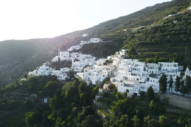 Living Theros Luxury Suites