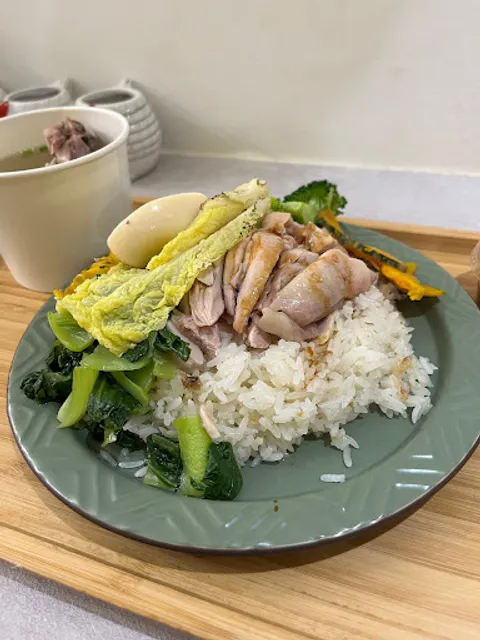 三隻傻雞海南雞專賣店（大里店）