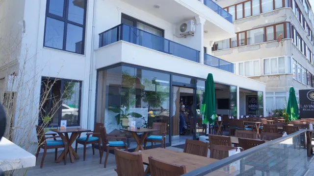 THE LAVİNGTON BEACH HOTEL