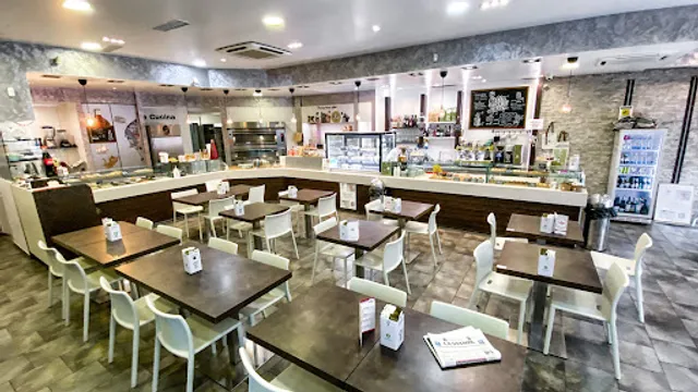 Quinoa Cafè & Pastry LAB