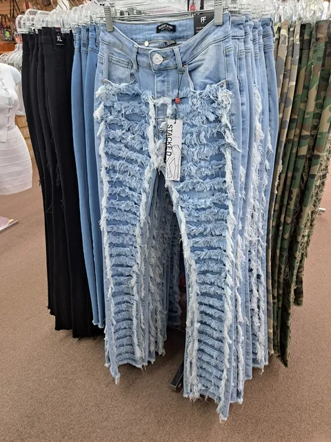 NORTH EASTWOOD SHOPPING CENTER