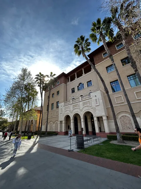 Dramatic Arts Building (DAB) - USC School of Dramatic Arts
