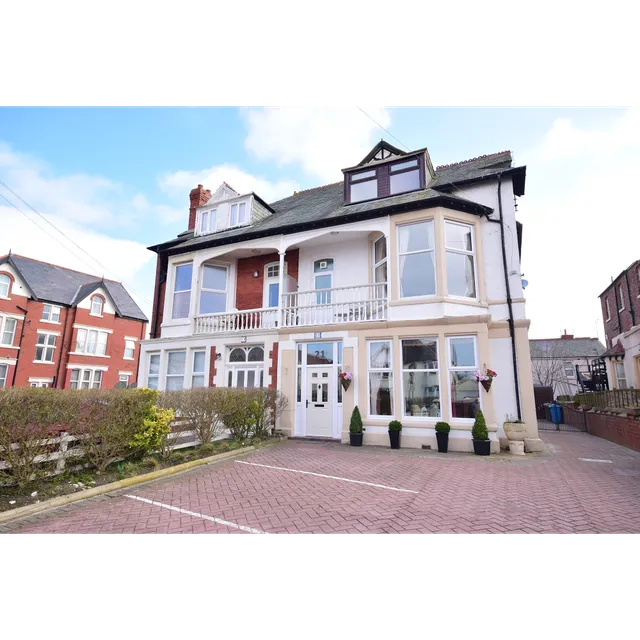 The Chymes Holiday Flats