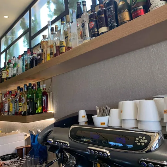 Isla - bistrot & cocktail bar