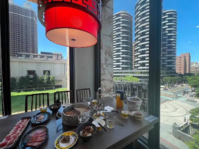 問鼎 ‧ 皇上吉祥 麻辣養生鍋-桃園藝文店