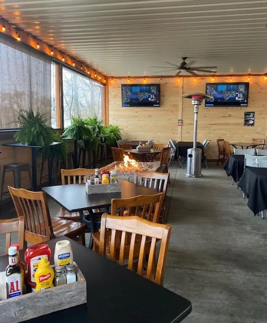 Blackwater Restaurant & Lounge