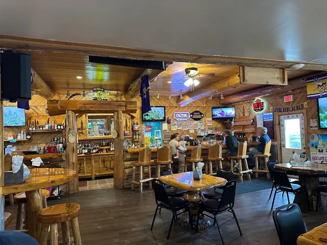 Wet Woodys Pub & Grub