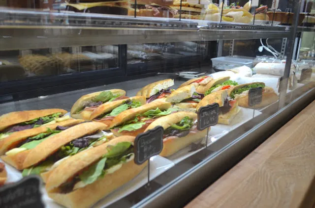 Milton B - Cafétéria urbaine