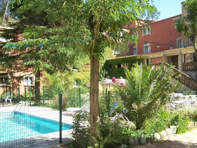 Apart Hotel - Residence 4 Sources