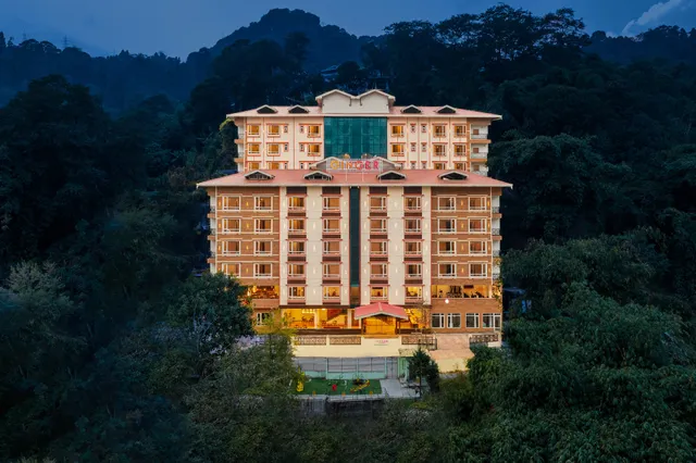 Ginger Gangtok, Bojoghari