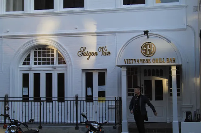 Saigon Van Grill Bar