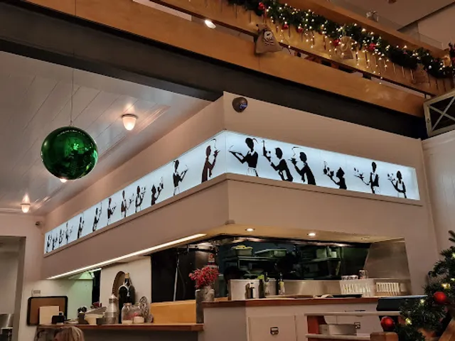 Tzitzikas & Mermigas