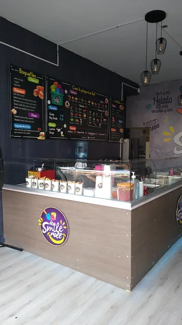 Chascas DeGale & Ice Smile roll Trojes