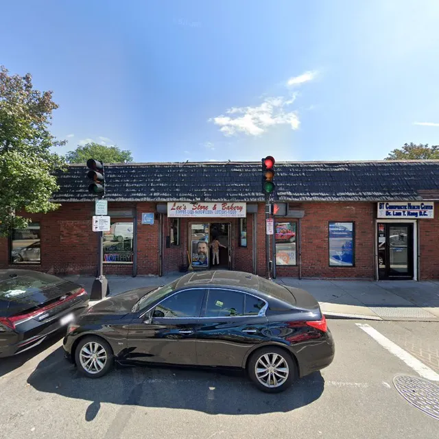 Lee's Store & Bakery