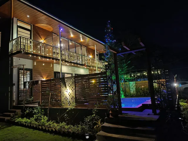 Tulip Villa, Girivan