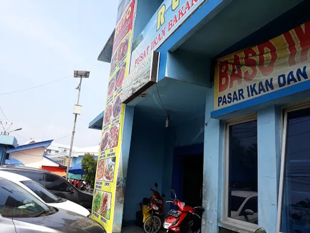 RESTO PUSAT IKAN BAKAR