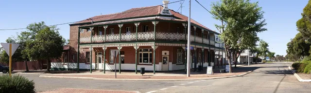 Club Hotel Southern Cross