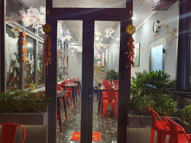 Red Circle Restaurant