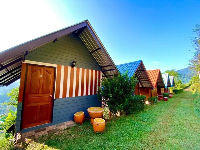 ม่อน มาร์ท&เมย์ รีสอร์ท (Mart&May Resort)