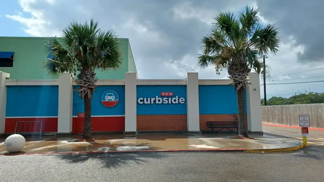 H-E-B Curbside Pickup & Grocery Delivery