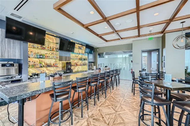 Towers Tavern at the Country Club Towers & Gardens