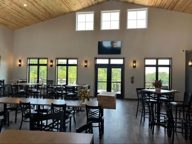 Lubben Vineyards & Wines LLC