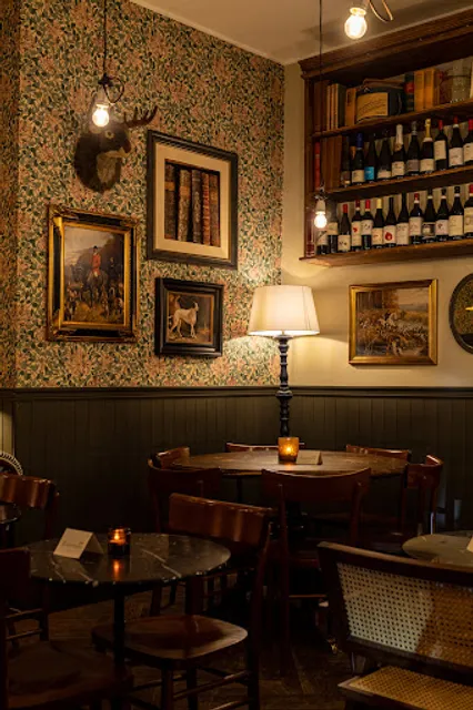 UGO Cocktail Bar - Bistrot