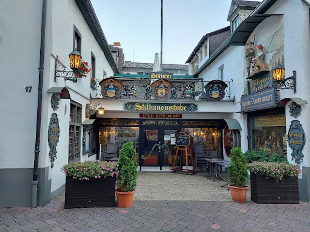 Hotel Weinhaus "Am Stiftstor"