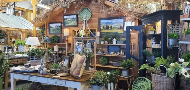 Boomland Square Gifts and Home Decor