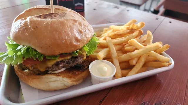 Santa Burguesa - Santo Domingo