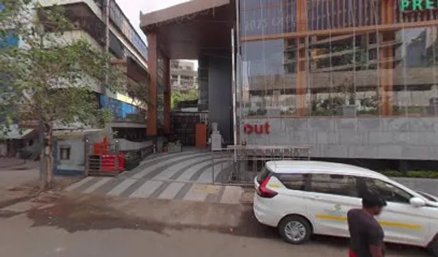 Sarovar Grand Hometel