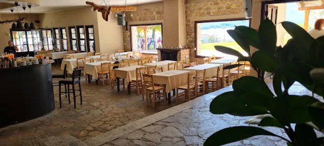 ΠΛΑΖ ΛΑΜΠΕΡΟΥ ΕΣΤΙΑΤΟΡΙΟ