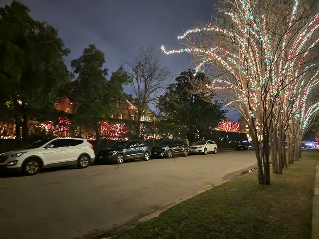 River Oaks Christmas Lights
